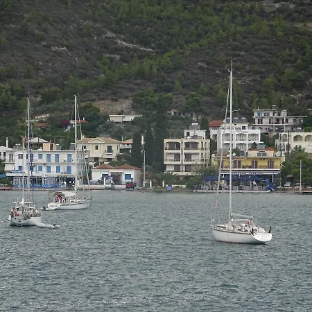Ξενοδοχείο με διαμερίσματα Irene *